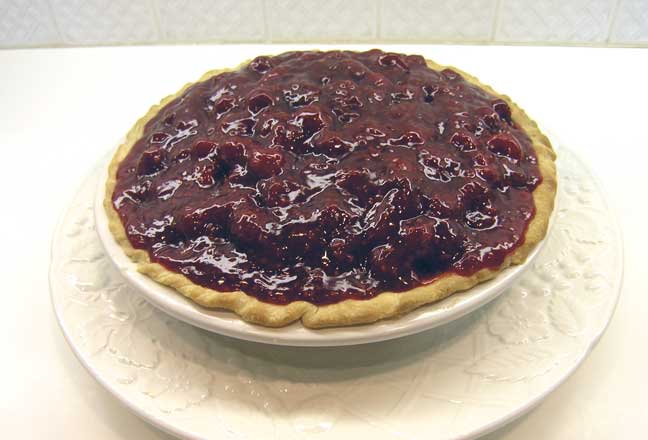 red raspberry pie