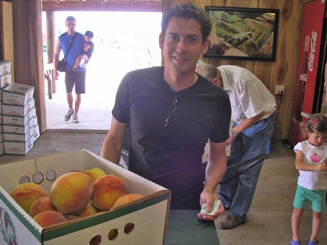 peach picker