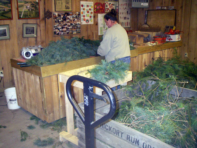 wreath maker