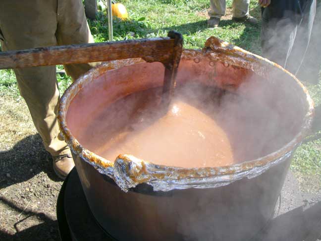 Hockenbery Apple Butter pot